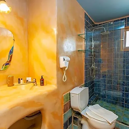 Dimatis Hotel